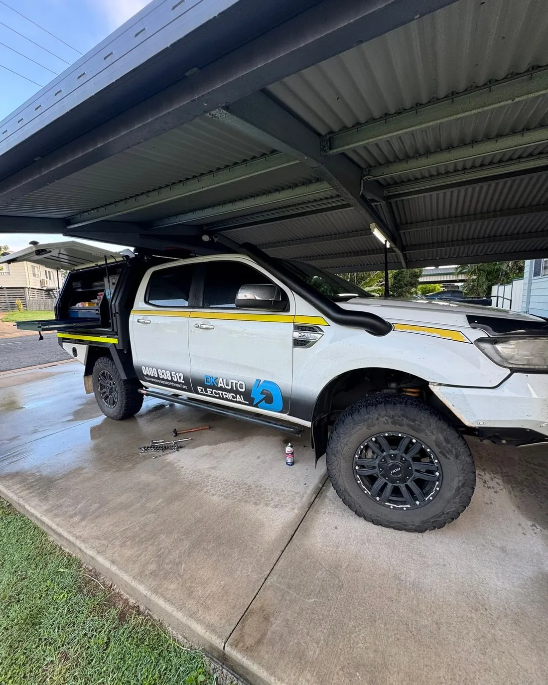 DK Auto Electrical service ute with canopy